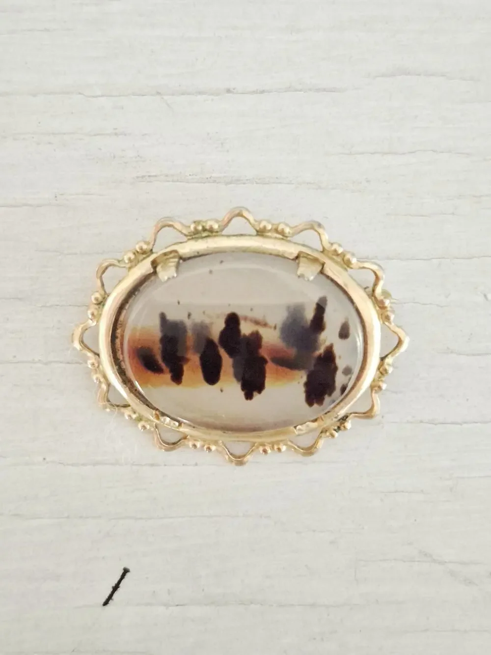 Vintage Montana Agate Gold Tone Oval Brooch